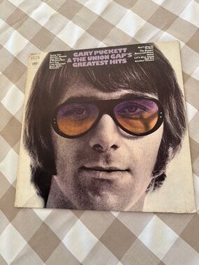 Columbia Black & White Band Portrait Album Back Cover